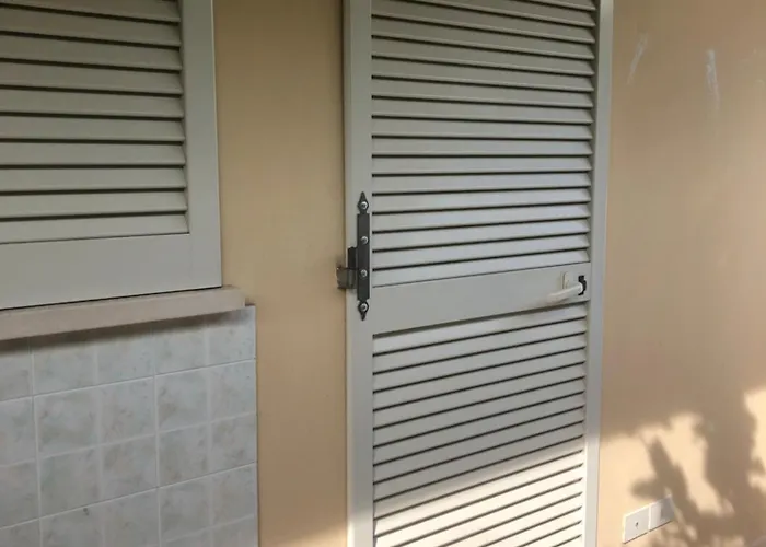 Versilia Villina Lola * Marina di Pietrasanta