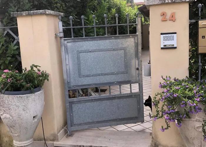 Versilia Villina Lola Apartment *