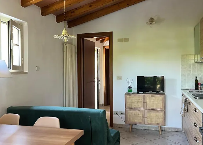 Versilia Villina Lola * Marina di Pietrasanta